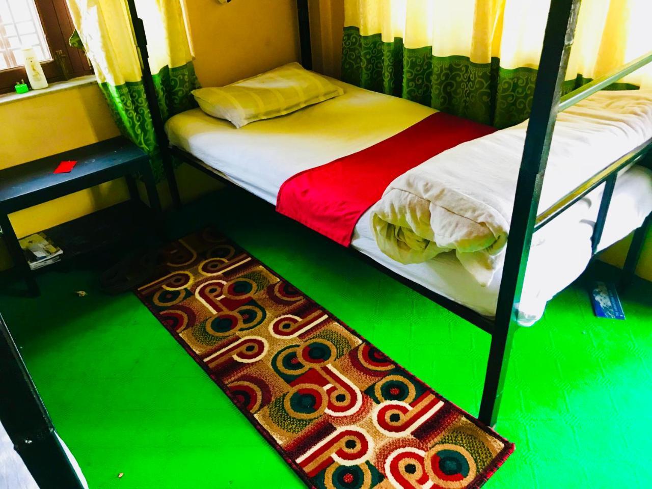 Aroma Tourist Hostel Похара Екстериор снимка