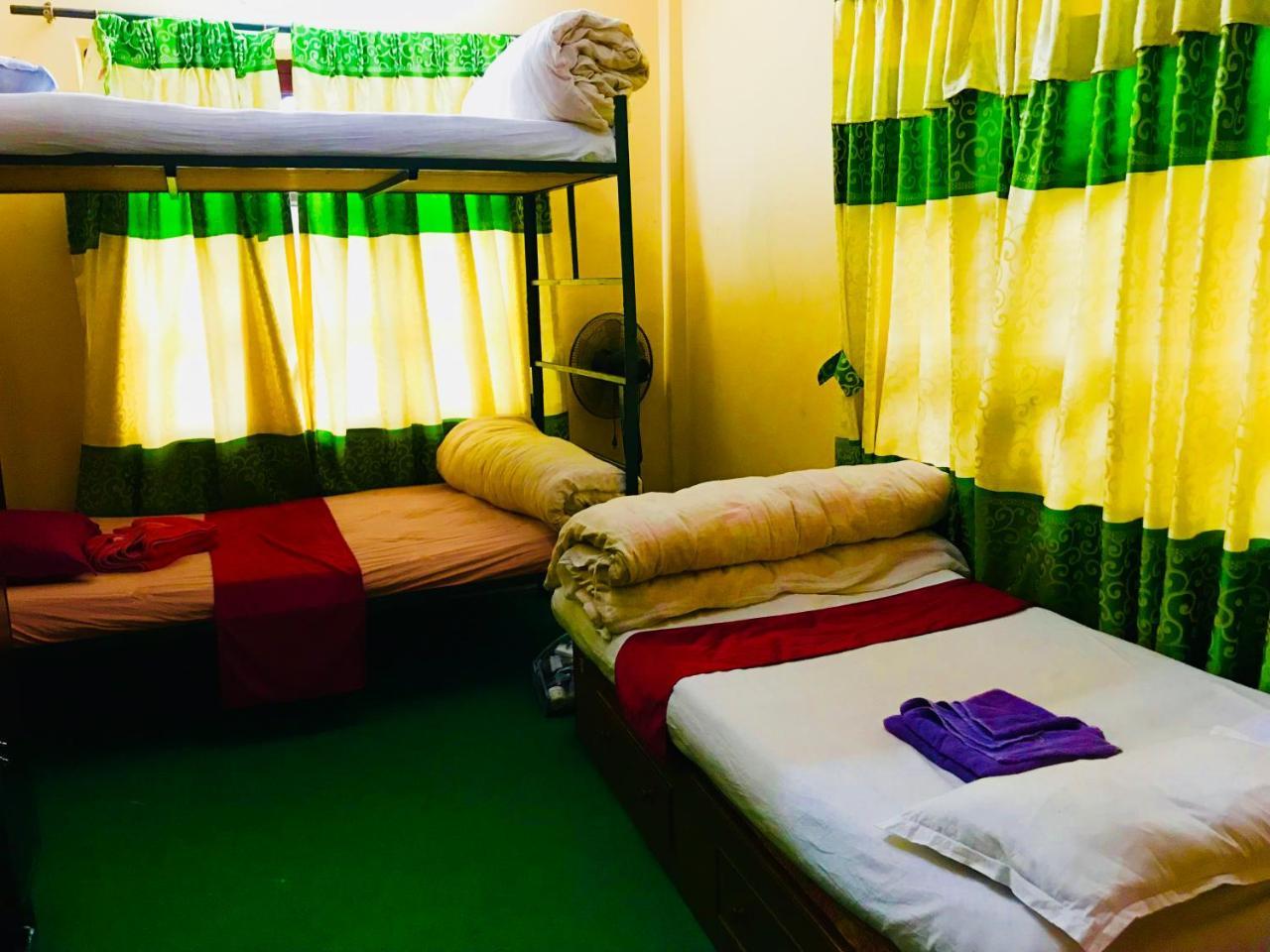 Aroma Tourist Hostel Похара Екстериор снимка
