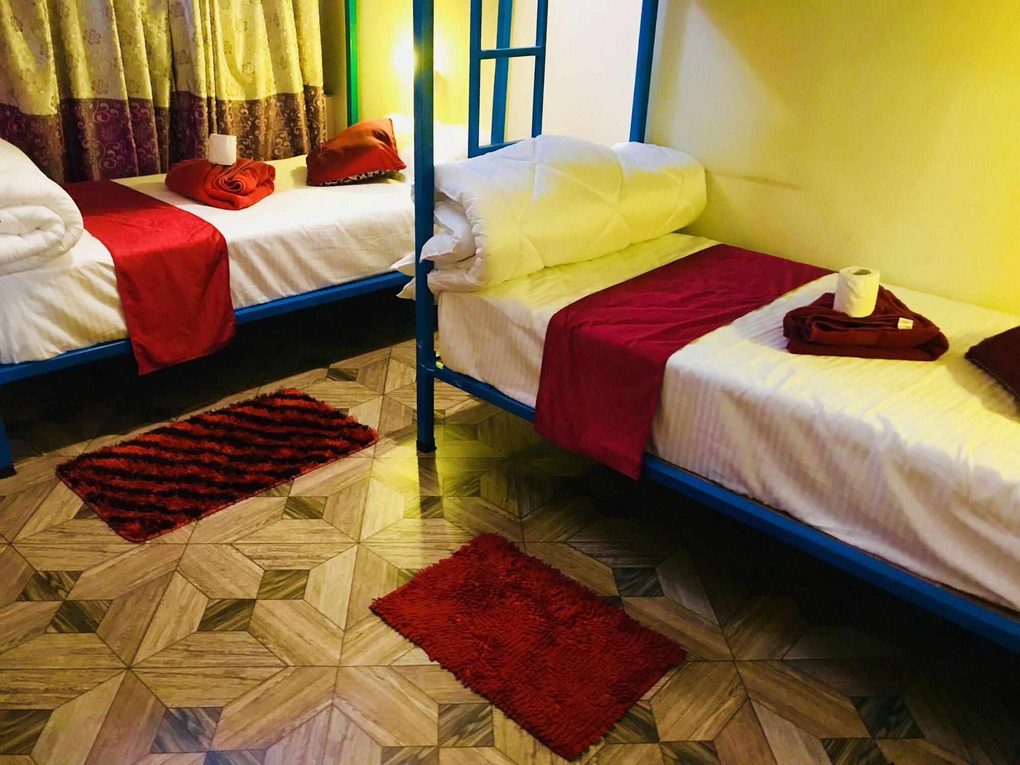 Aroma Tourist Hostel Похара Екстериор снимка